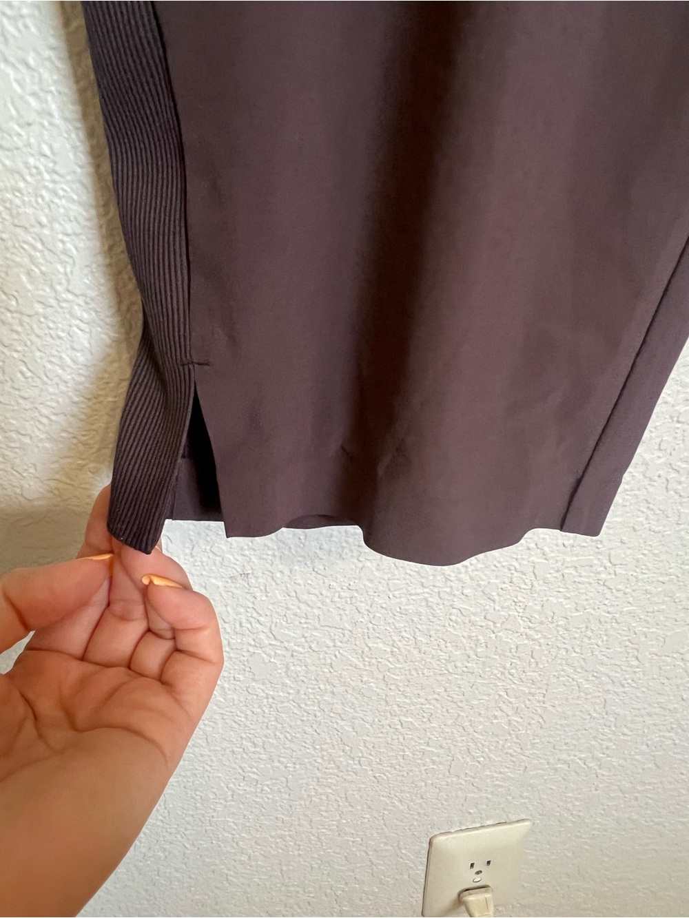 Athleta Brooklyn Dark Purple Ankle Pant Tapered Travel Work - Picture 6 of 8